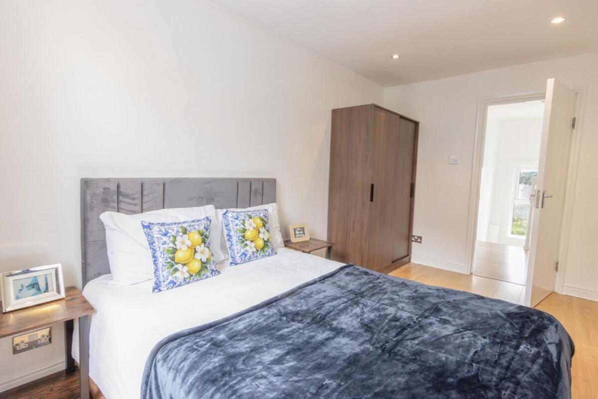 Cozy Modern 1 Bedroom Flat In Kensington Apartment
